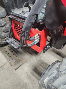 T494/T574 Hydraulic Valve Cover