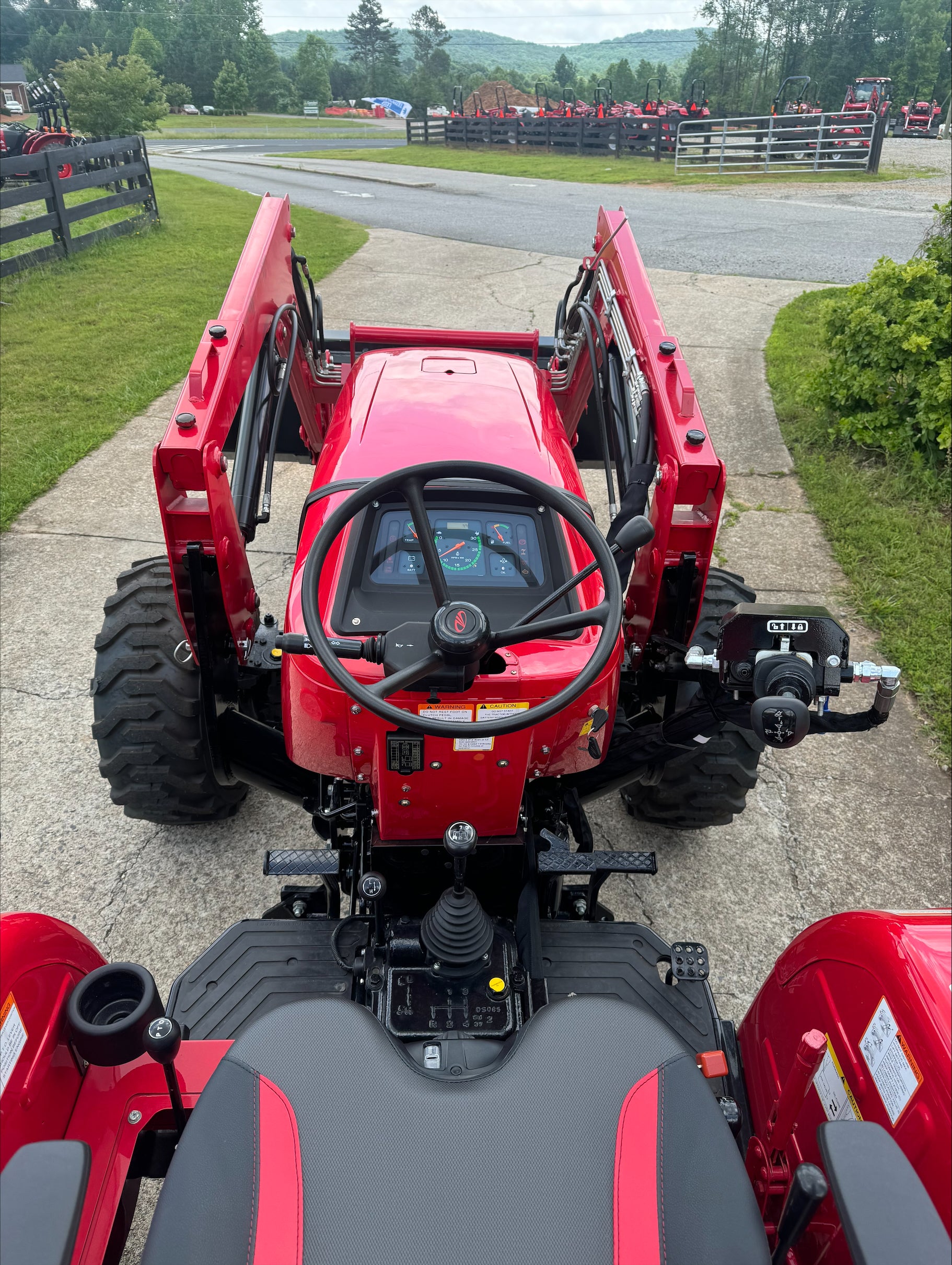 2024 Mahindra 4550 4WD