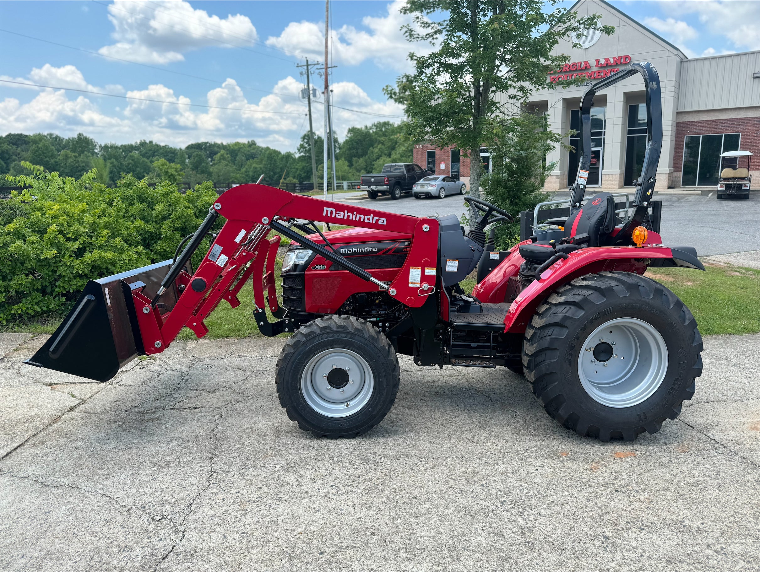 2024 Mahindra 2638 HST